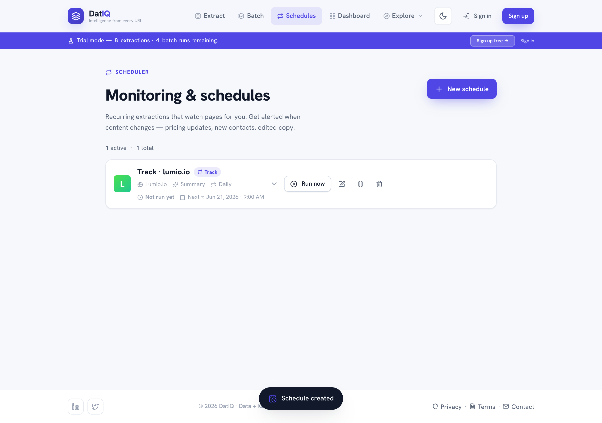 DatIQ schedules screen